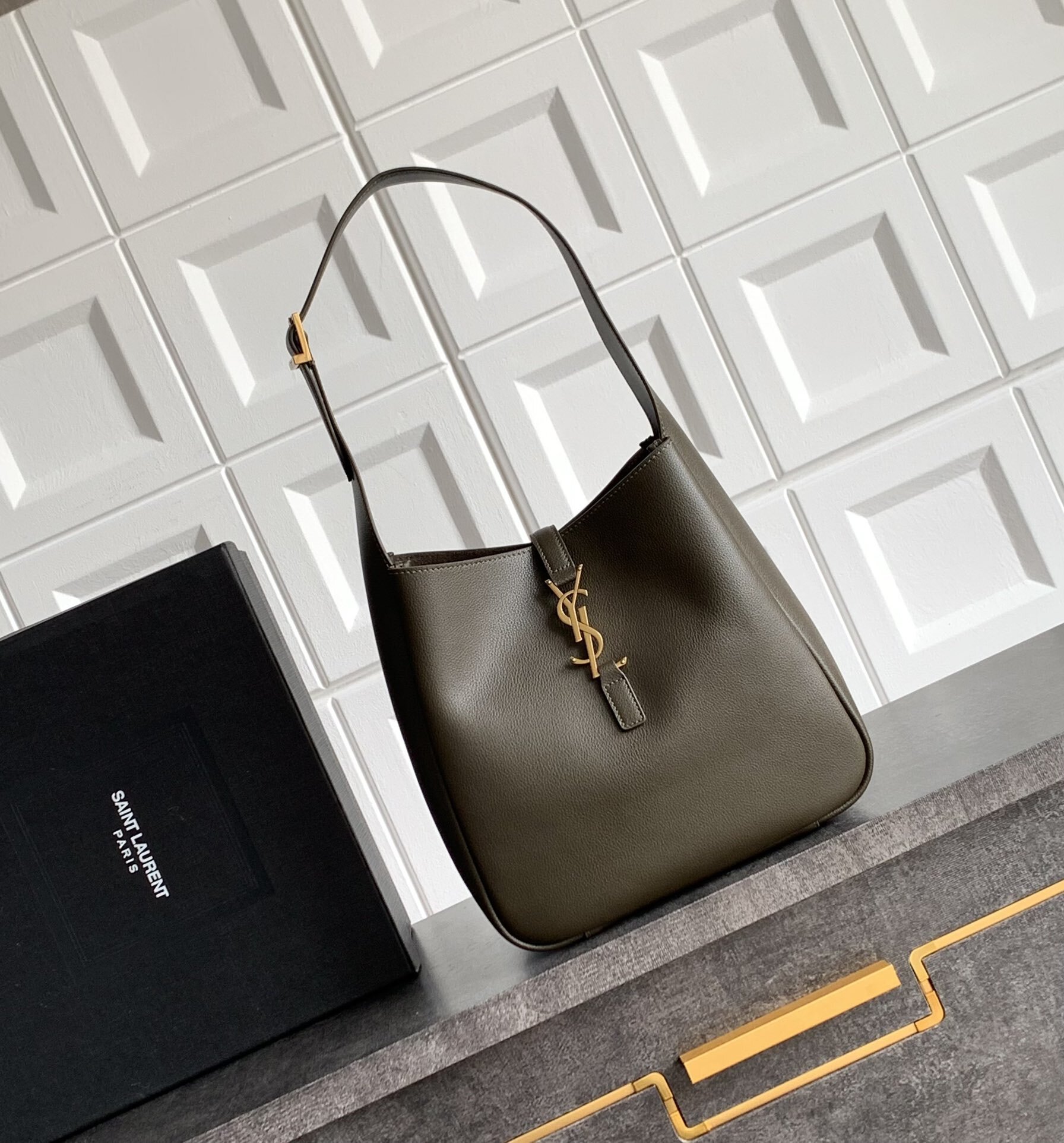 YSL 713938-018750 4